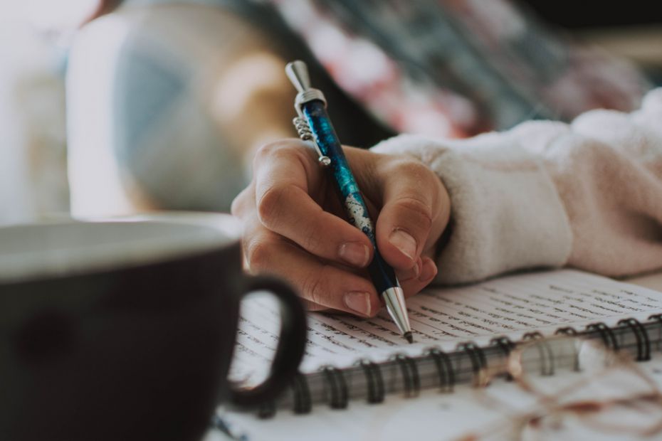 How to Write a 5-Minute Self-Evaluation for Work (With Examples) Image